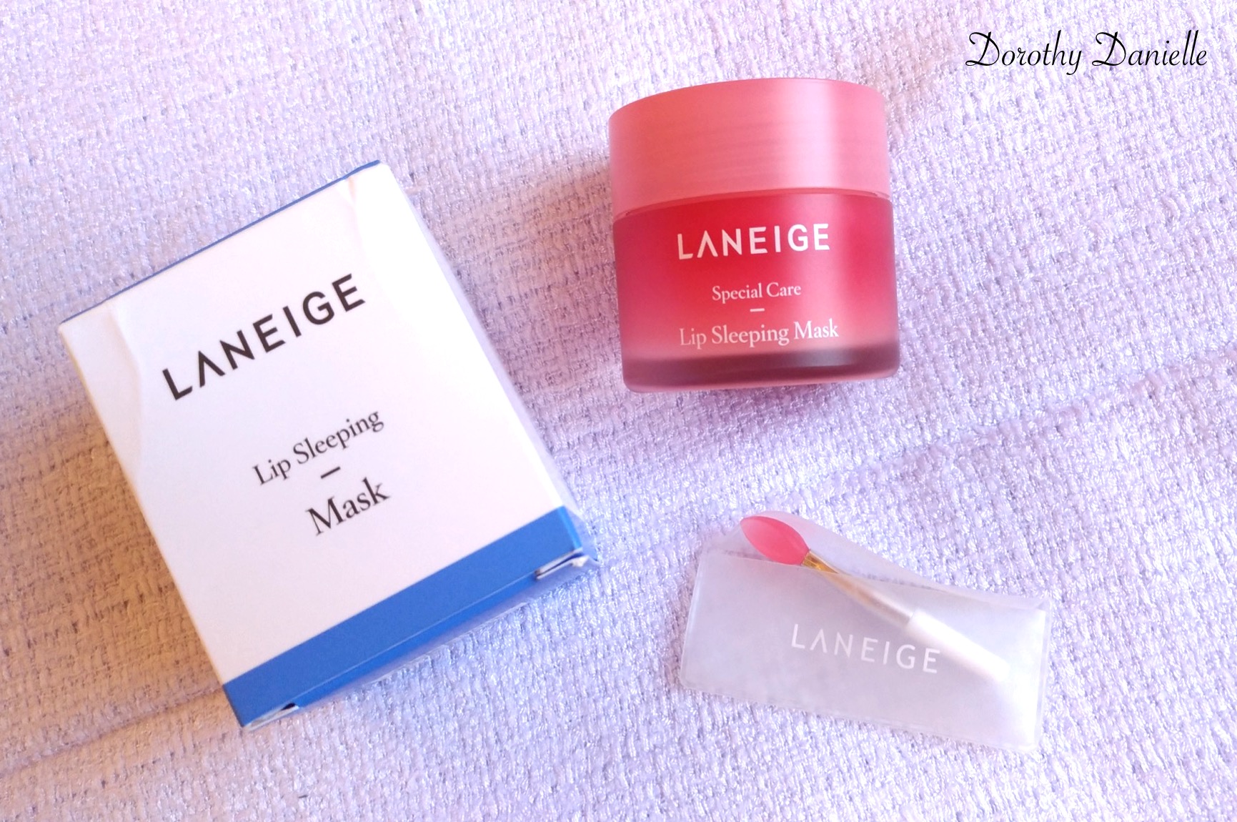 Laneige-lip-sleeping-mask-opinione-inci-skincare-routine-coreana