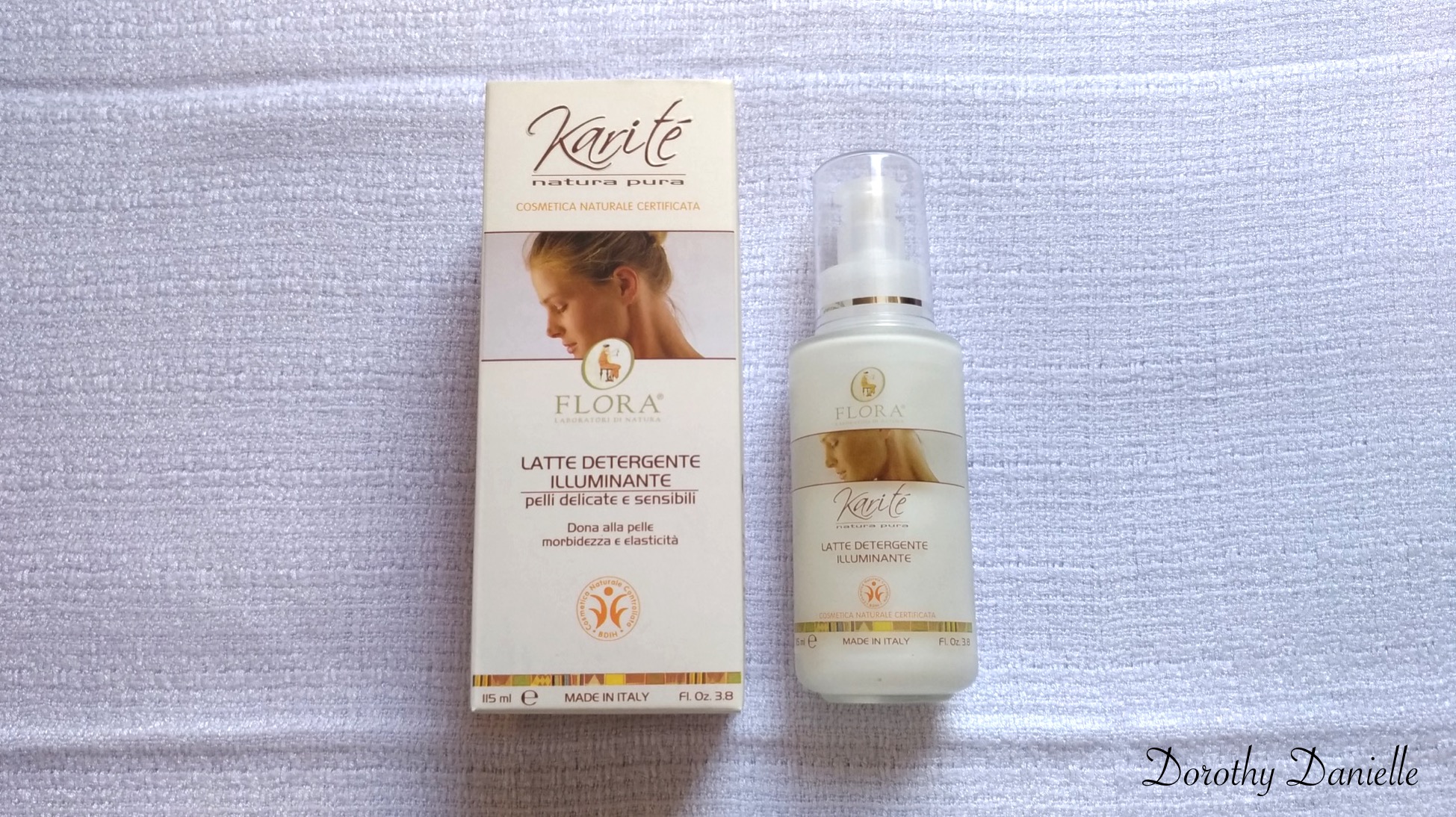 Flora-latte-detergente-illuminante-opinione-inci-recensione-pelle-sensibile